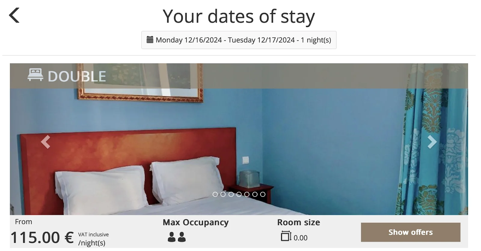 Screenshot of a hotel booking page showing a double room with a red headboard and blue walls, priced at €115 per night.