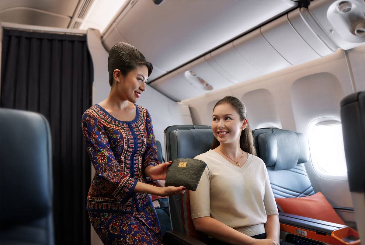 Featured image for Singapore Airlines Premium Economy: What It’s Like and How to Fly for Less