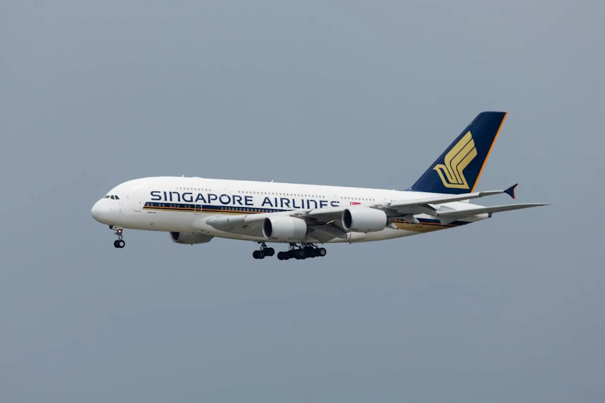 A Singapore Airlines aircraft, illustrating how to book Singapore flights with points and miles.