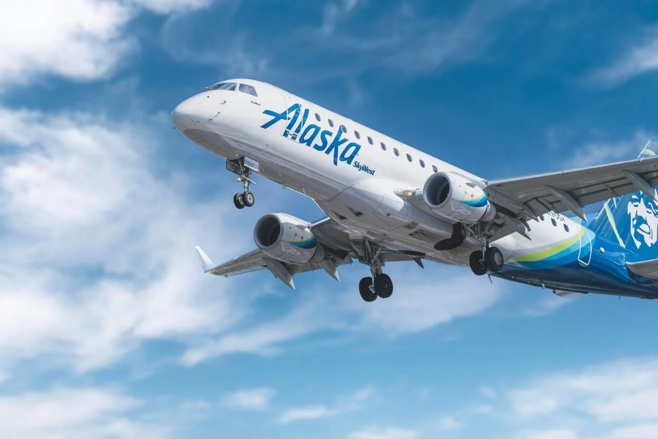 An Alaska Airlines aircraft, illustrating how to use Mileage Plan miles to book a flight.
