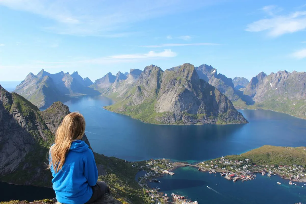 A traveler celebrating a birthday abroad, illustrating how to book birthday trips with points.