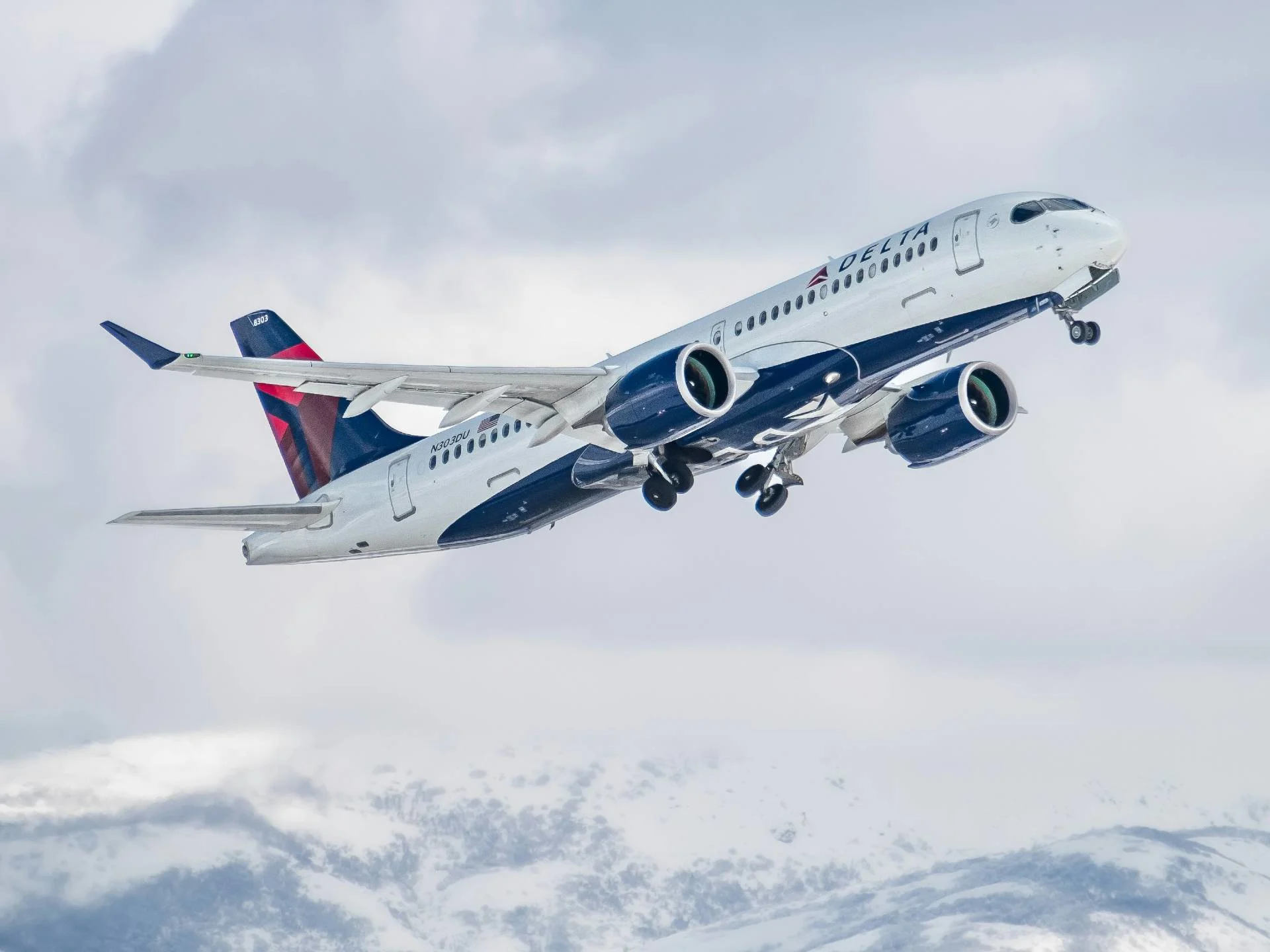 A Delta aircraft, illustrating how to book Delta award tickets with SkyMiles.