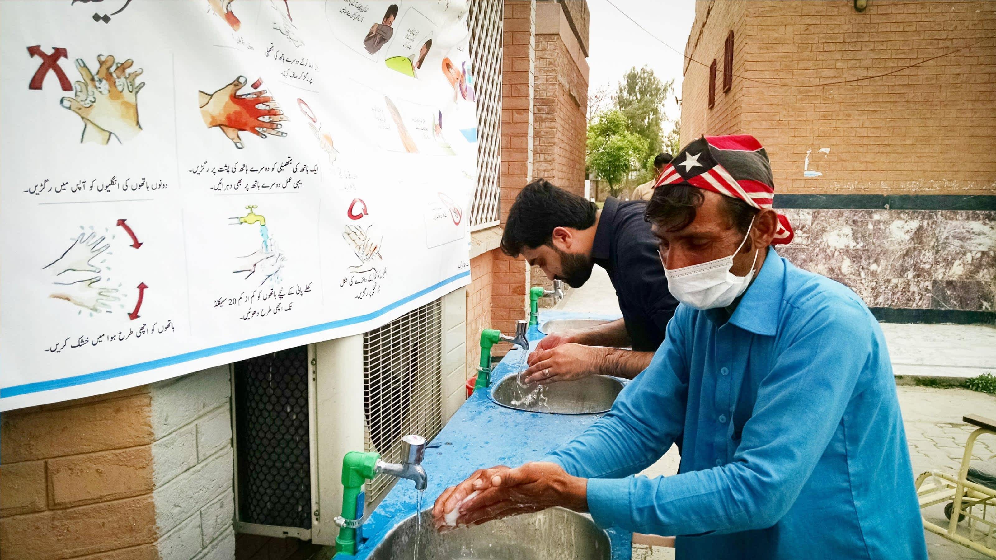 2-handwashing-stations-were-installed-at-mardan-medical-complex-outside-its-quarantine-and-emergency-centres-by-wateraid-with-the-help-of-irsp-pakistan-handwashing-is-one-of-the-key-practices-in-the-.jpg