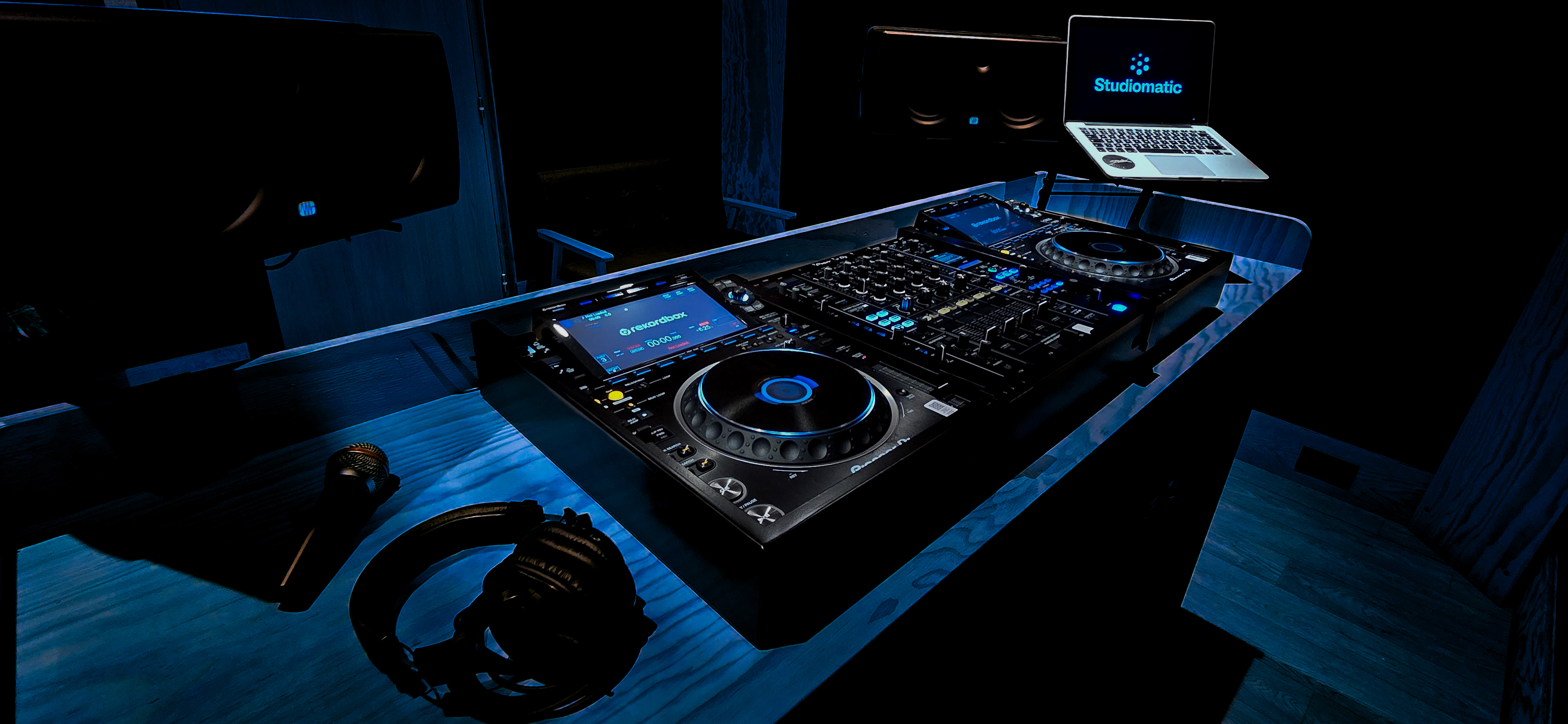 Photo d'illustration #3 du Studio 4 - DJ Premium - Carrefour Pleyel de type Studio de dj dans la ville Saint-Denis