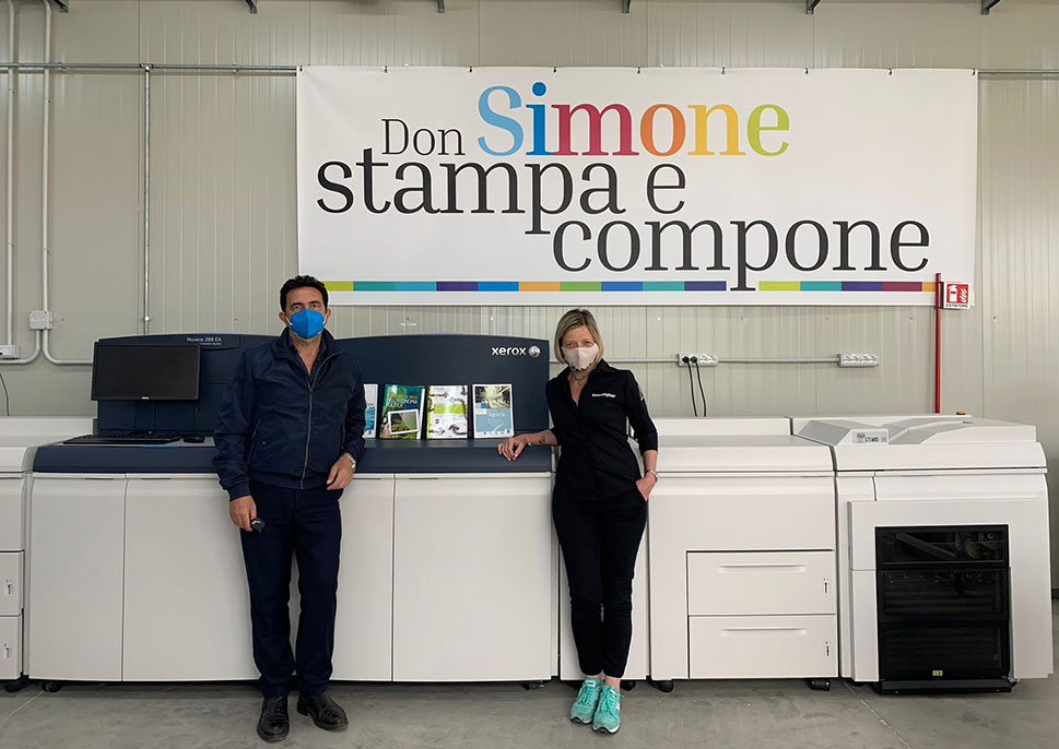 Employees of Edizione Simone with their Xerox Nuvera Press