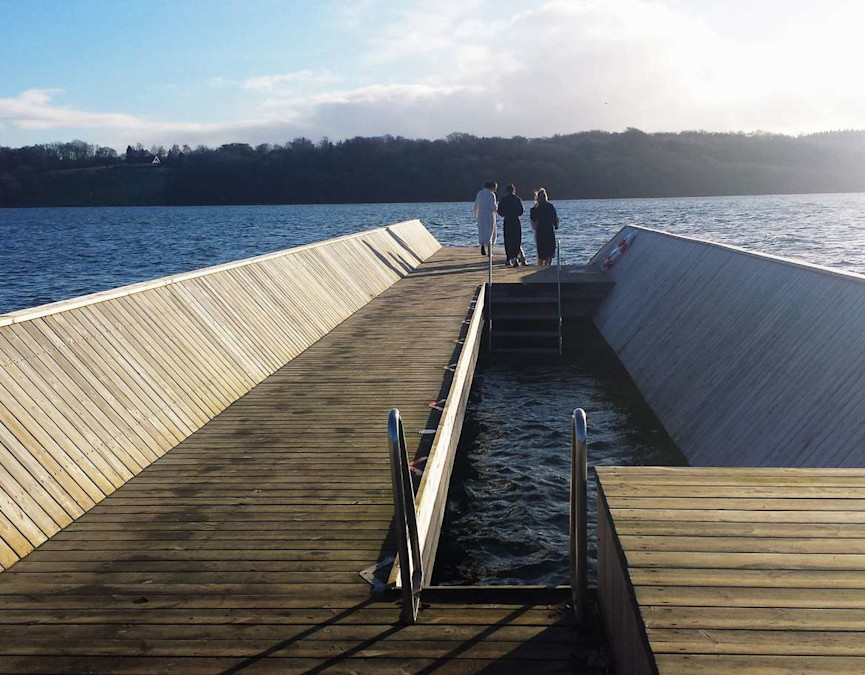 Badebroen Strandhuse