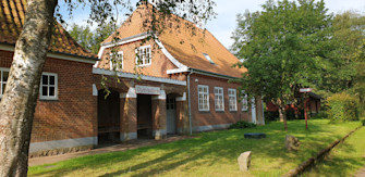 Dybvadbro station
