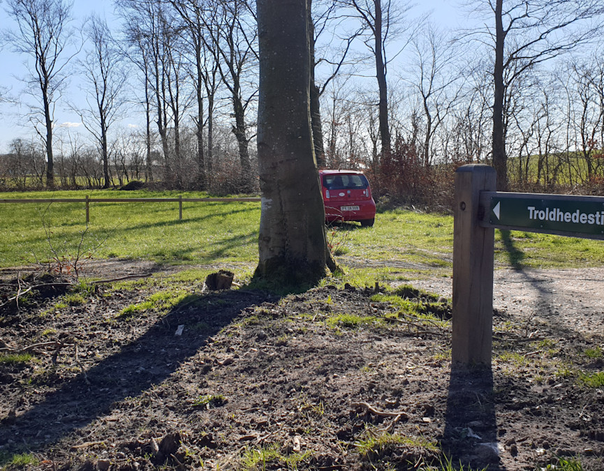 Parkering Troldhedesti Ferup