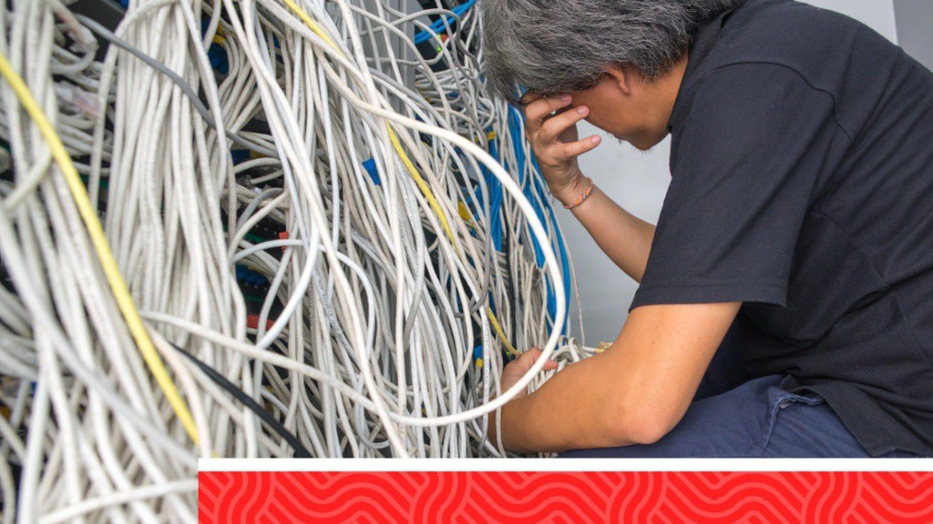 4 Steps for Fixing a Neglected Server Room picture: A