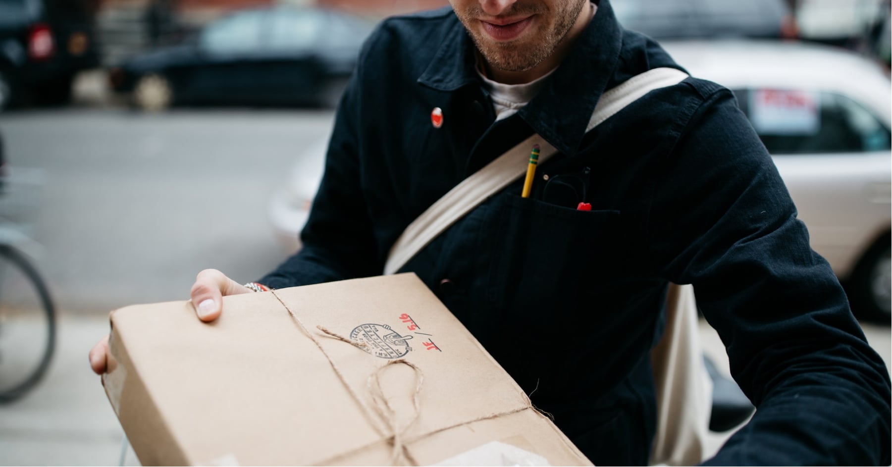 How to offer online gift exchanges that your customers will love.