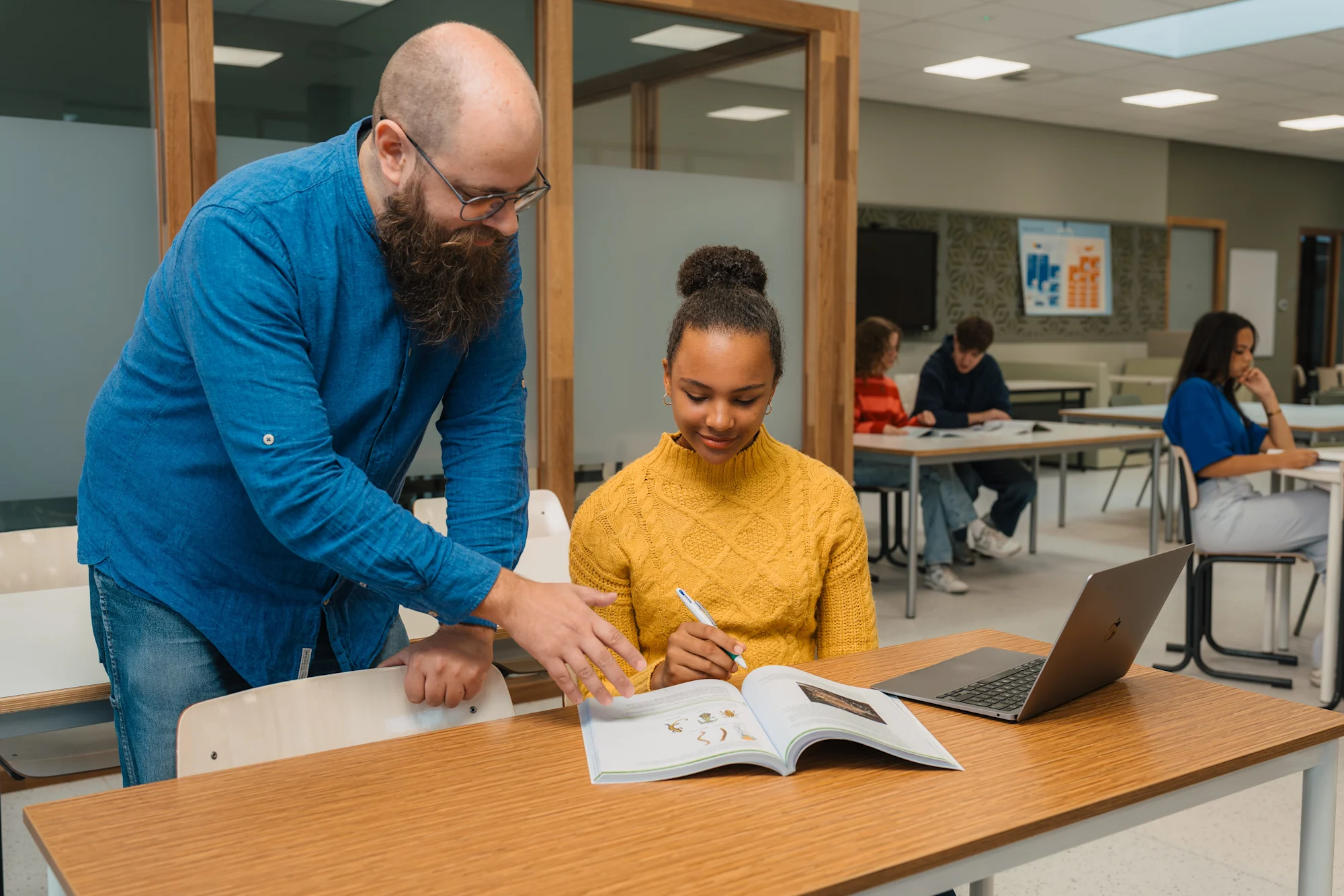 Over ThiemeMeulenhoff - Samen leren vernieuwen