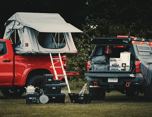 Overlanding Giveaway | Responsive Hero Image