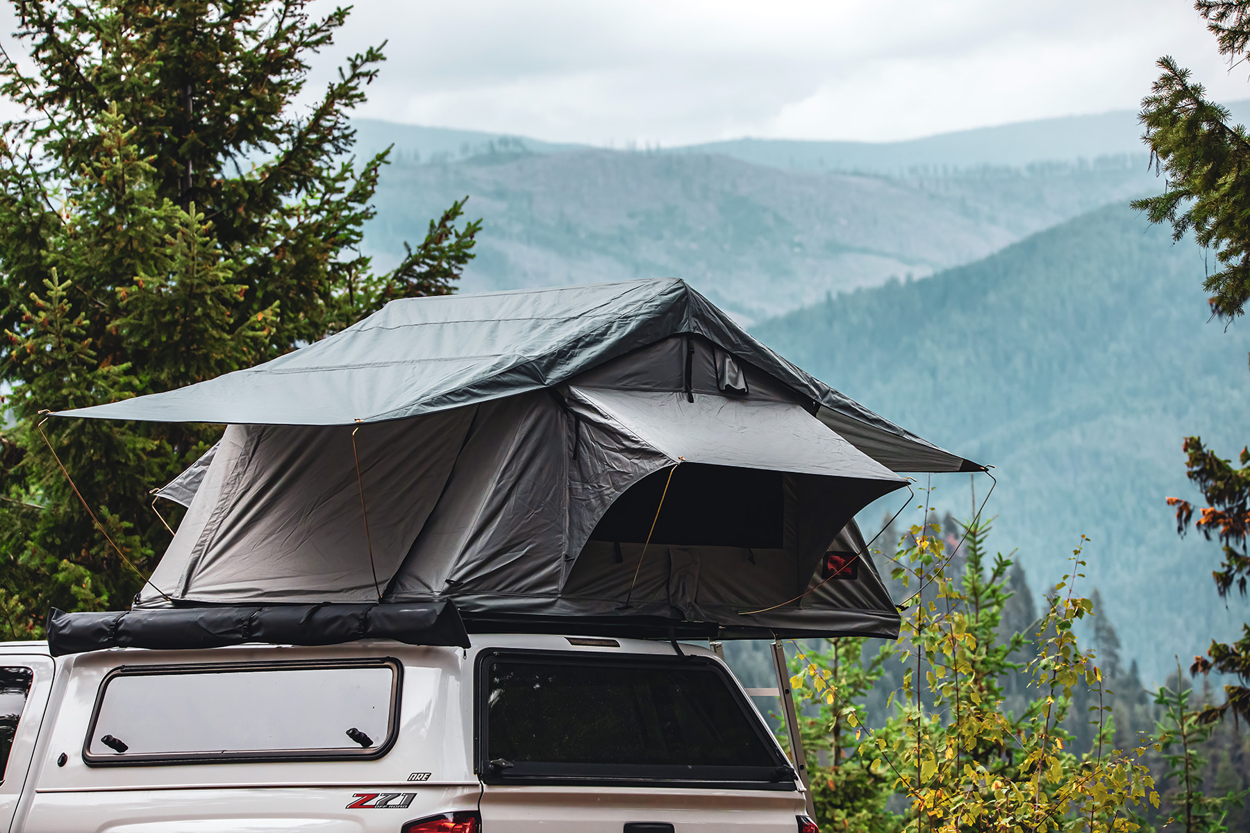 Roof Top Tent + Awning