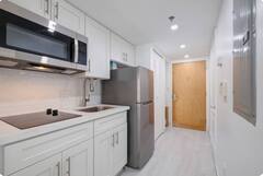 Brickell Studio - Image 4