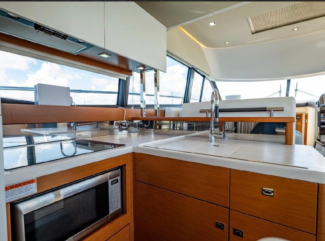 Prestige 52 - Image 2