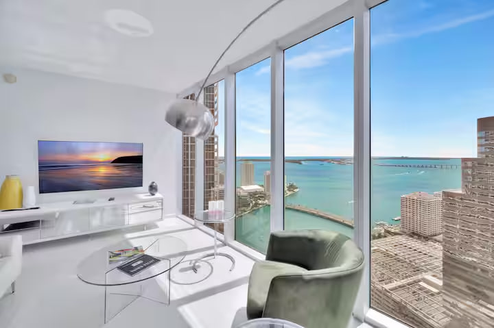 Fully remodeled corner unit all ensuite - Image 3