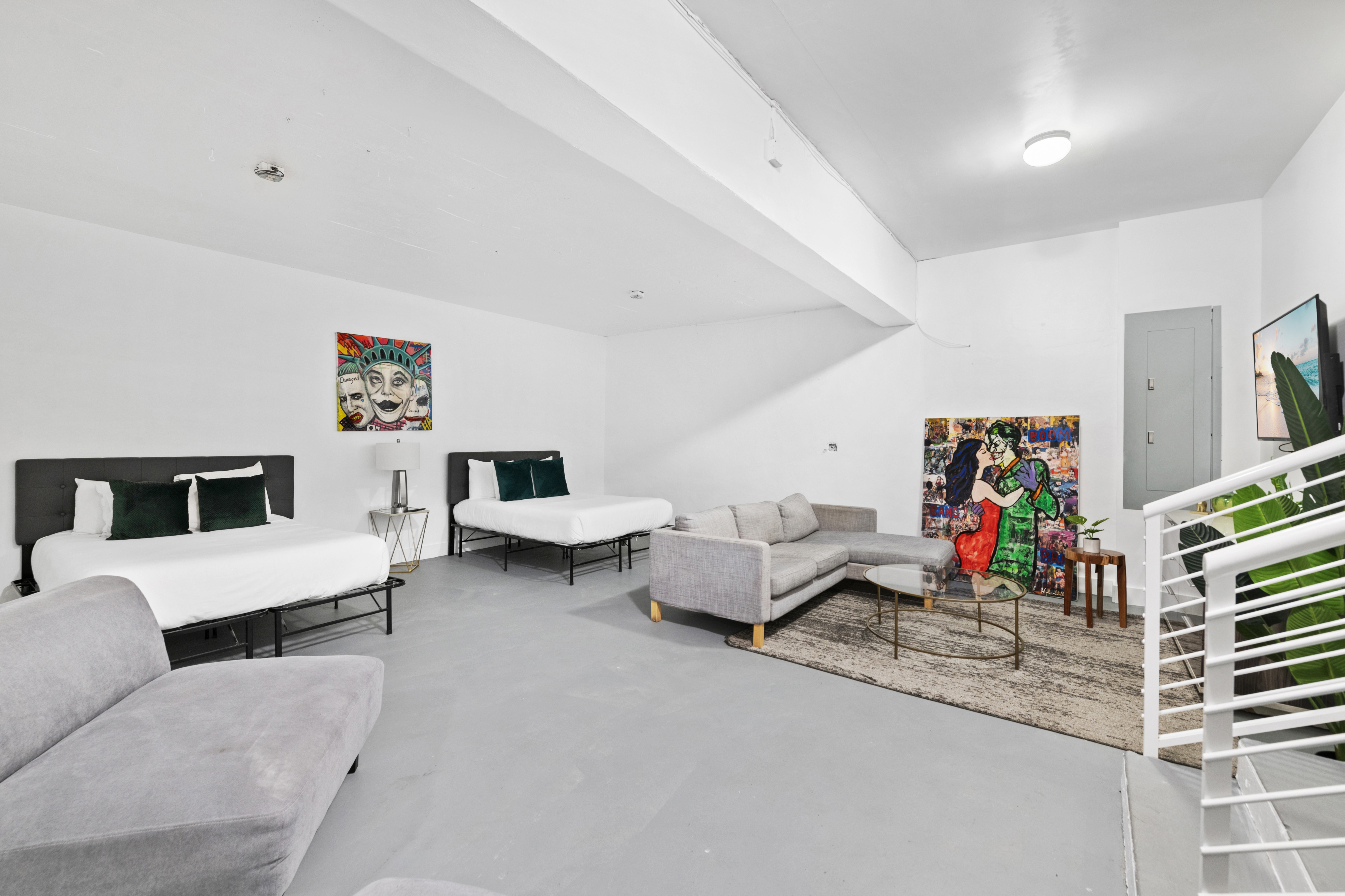 1010 E Venetian Way Miami Beach, FL. - Image 11