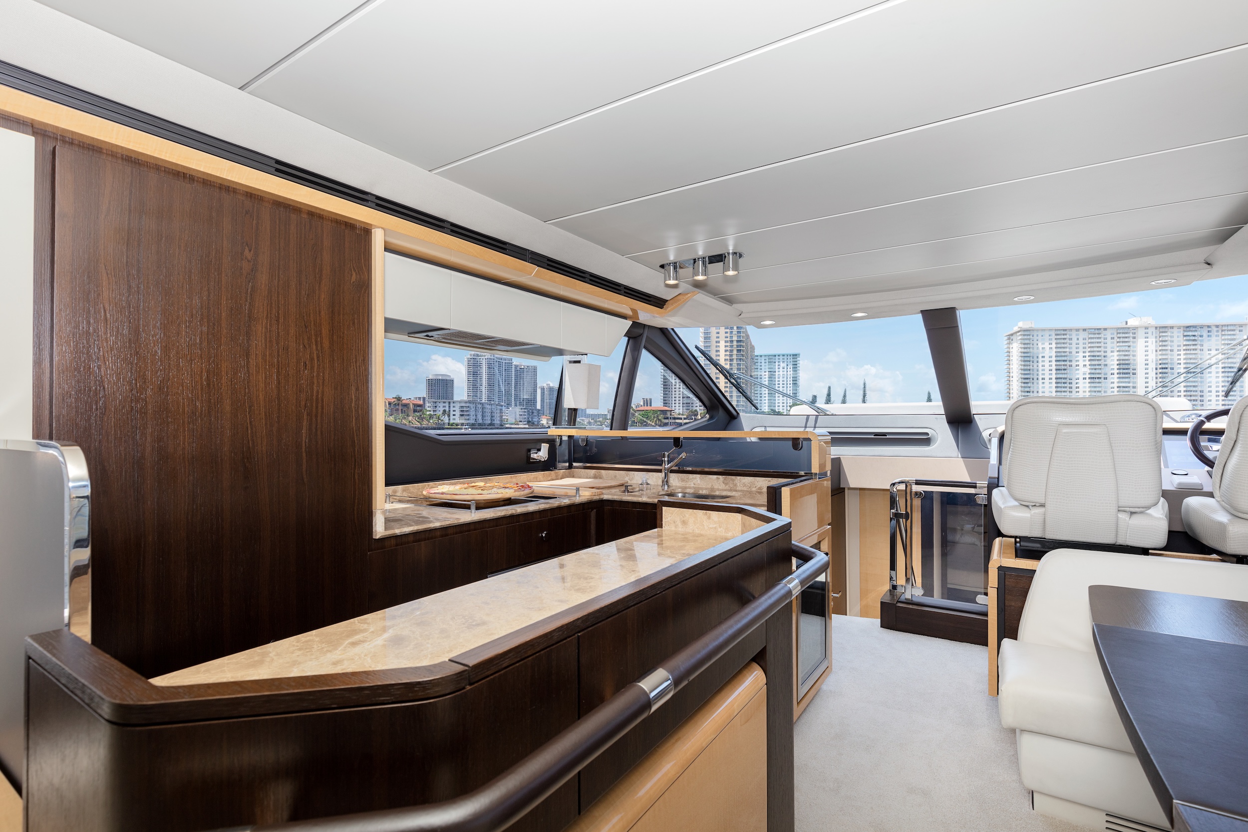 70’ azimut flybridge (2016) le grand bleu - Image 11