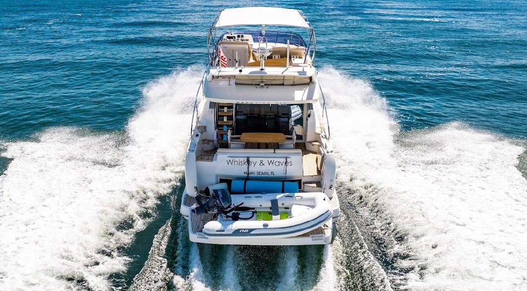 Prestige 52 - Image 5