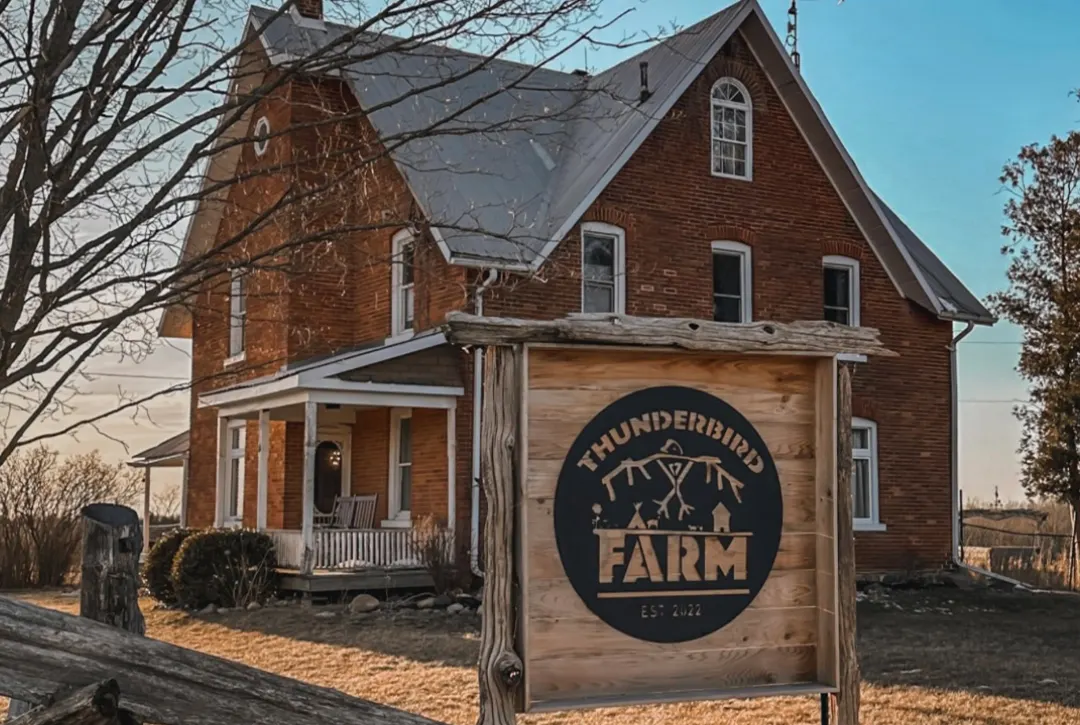 08-ITO-LP-Experience-Thunderbird Farm