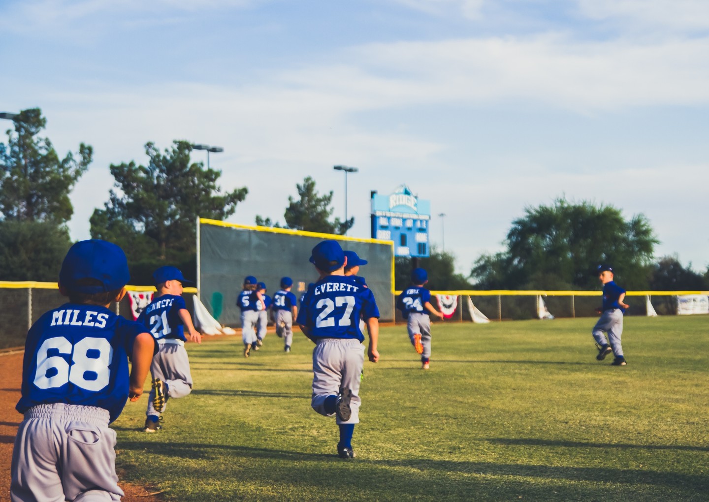 kids-baseball-game