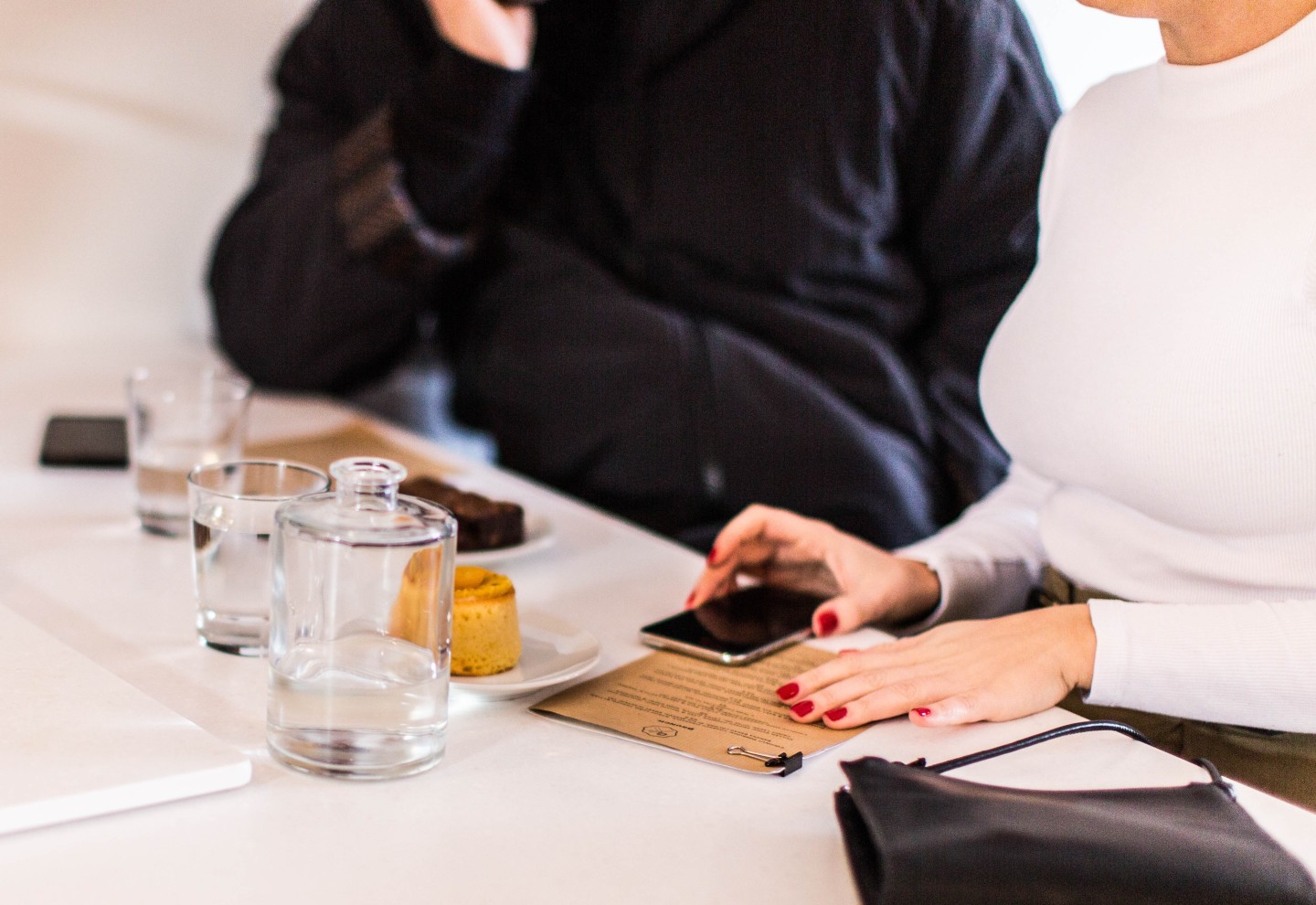 cafe-with-friend-on-phone