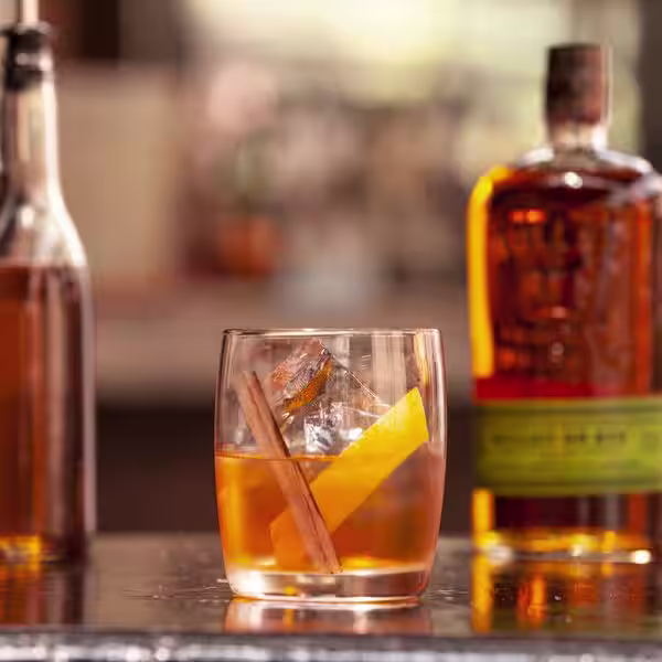 A glass of Bulleit Bourbon lemonade. Click to find our recipe for Bourbon lemonade