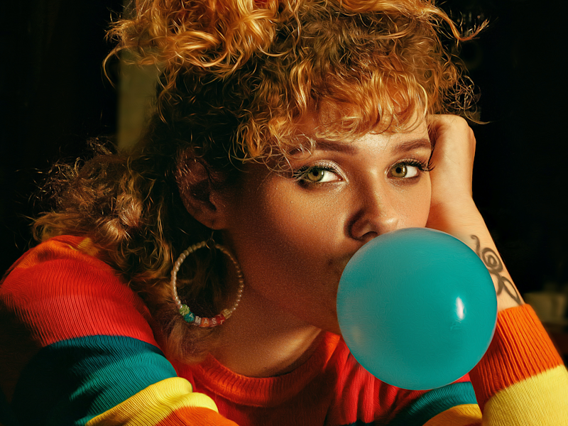 Don't get stuck with bad breath or cavity-causing bacteria in your mouth - try chewing some sugar-free gum! 

See our recommendations for choosing gum that supports your oral health and its possible benefits in this post.  