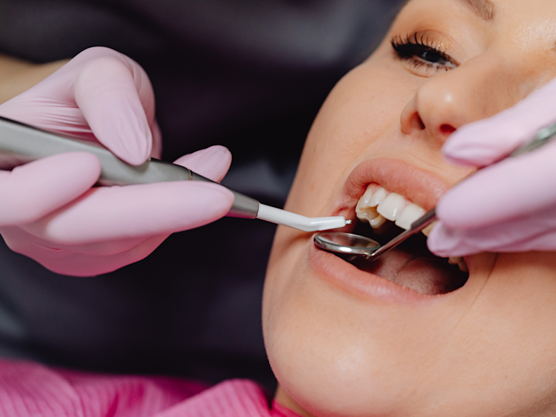 We often mention the impact of oral health on overall health, so let’s take a look at the ways signs or symptoms in the mouth can point to other greater health concerns. 