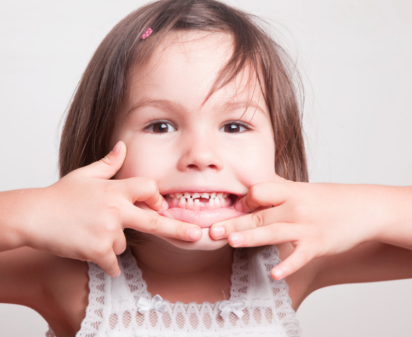 A child’s first dental appointment is a milestone. Second, the fact that you are even asking this question tells me that you recognize that parents have a lot of influence on how the first visit goes – that’s great! Here are some things you can do to make sure your daughter’s first dental visit is a good one.