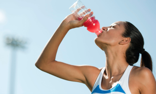 It’s known that young adults consume sports drinks assuming that they will improve their sports performance and energy levels. And, most people think that sports drinks are healthier than soda. But, you might want to re-think your drink, as sports drinks are equivalent to bathing your teeth in acid and sugar.