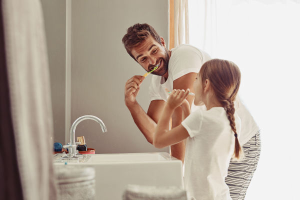 Oral health professionals often suggest that you replace your toothbrush every three months or whenever you notice the bristles fraying – whichever is sooner – to keep your mouth healthy. There’s no better time to freshen up your toothbrush than at the new year! But what toothbrush is best for you?
