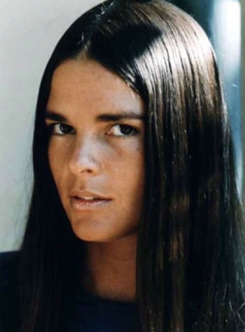 A Love Letter To Ali Macgraw Justbobbi A Love Letter To Ali Macgraw Justbobbi
