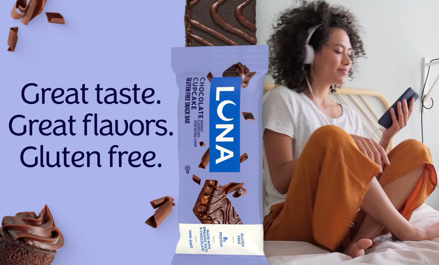 Try LUNA Chocolate Cupcake Flavor