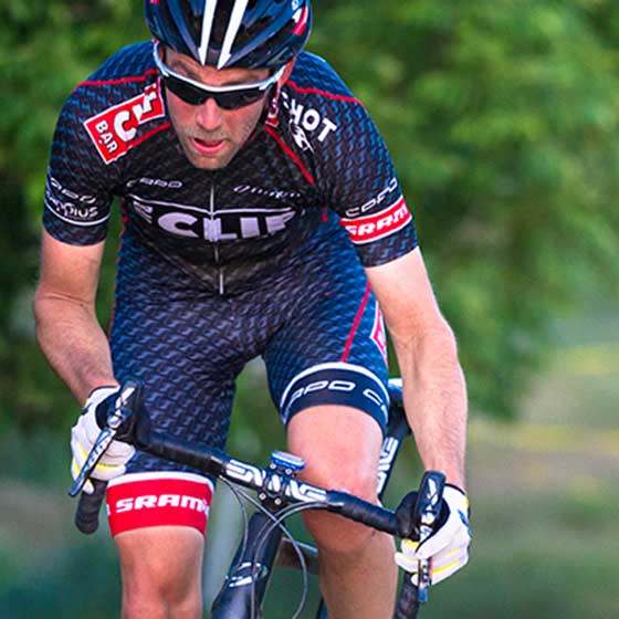 Visual How to eat on bike