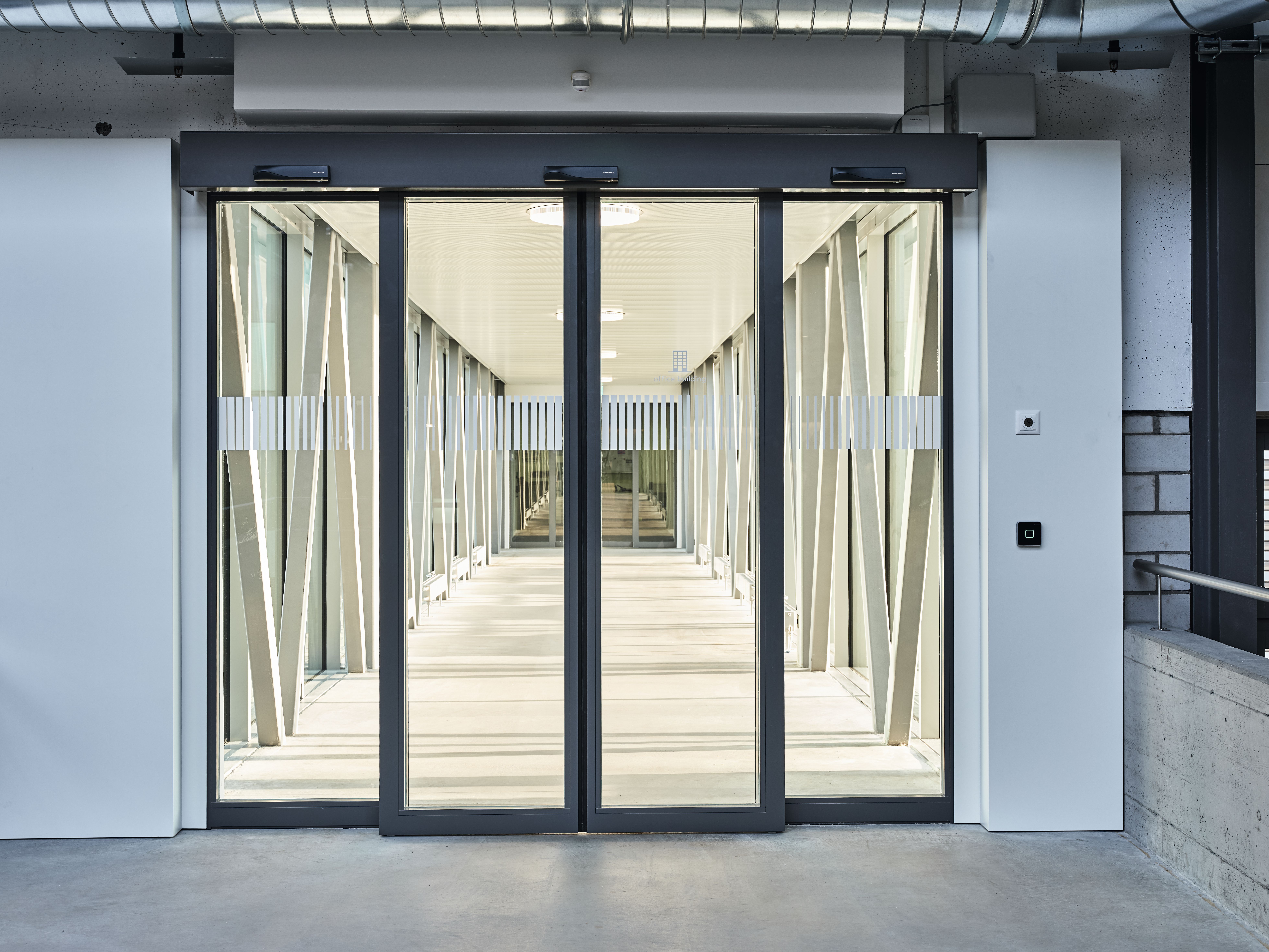 IM ES200 97498 web-jpeg 4