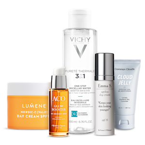 Grupp med produkter från Lumene, ACO, Vichy, Emma S och Common Clouds.