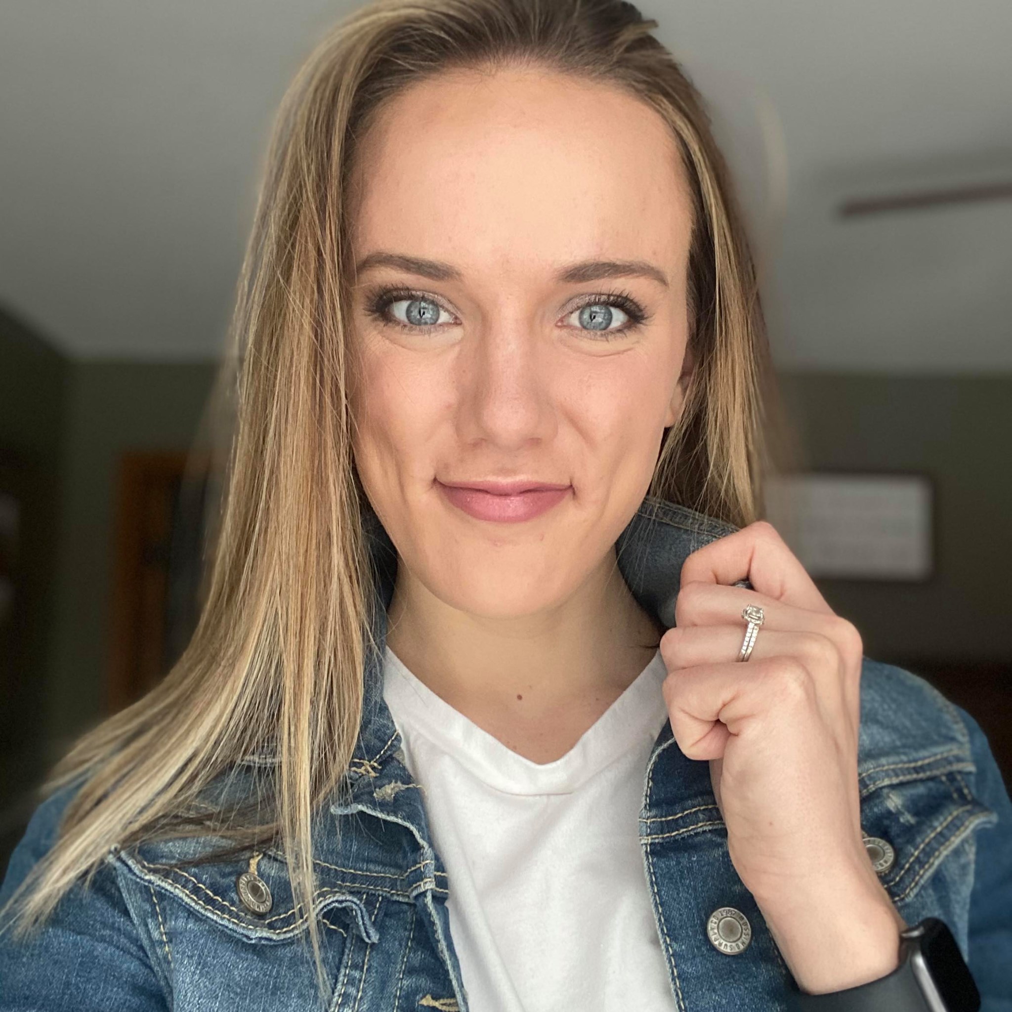 Nicole Dodge 