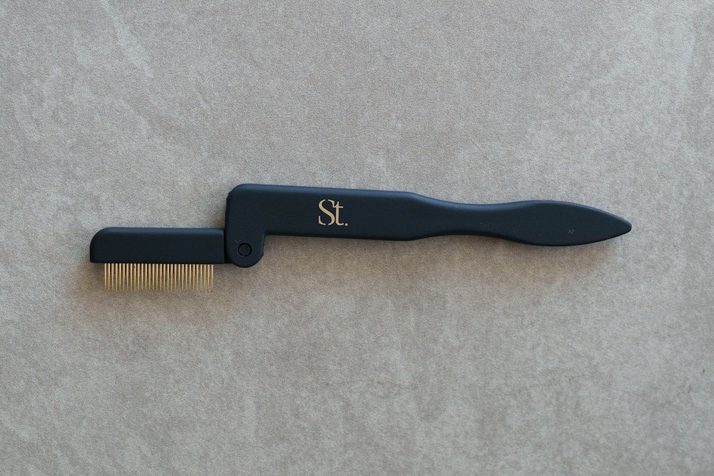 lash brush
