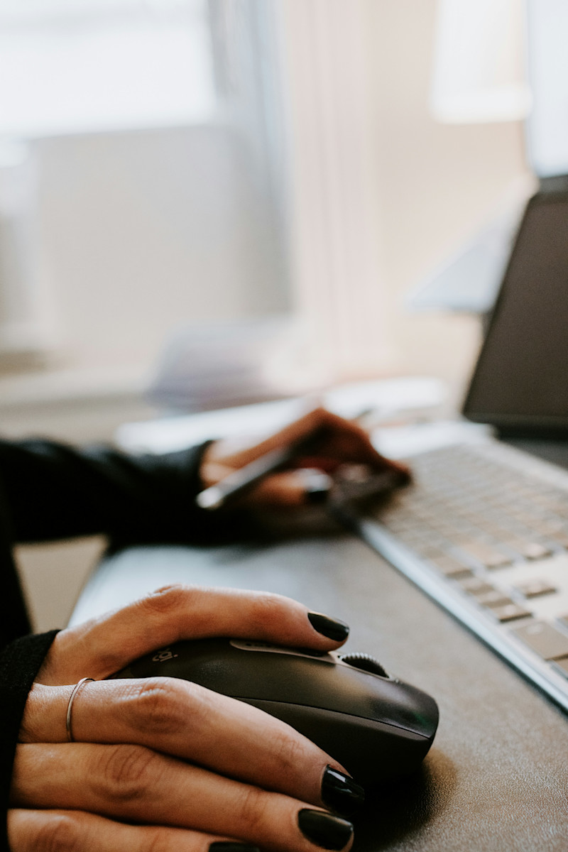 Mouse clicking