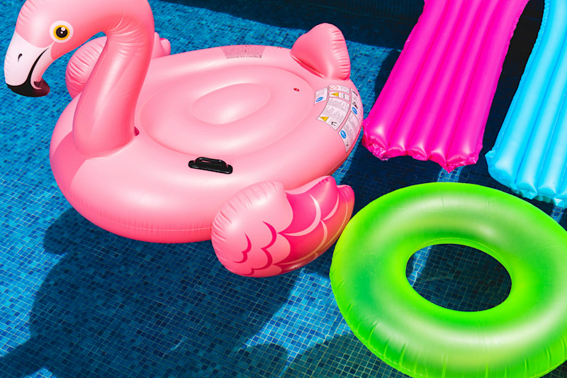 Pool floaties