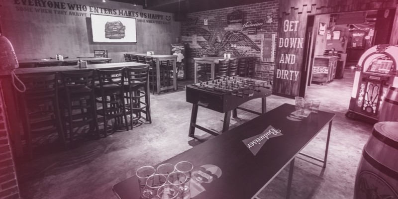 Claw Gaming Area / Beer Pong / Tables
