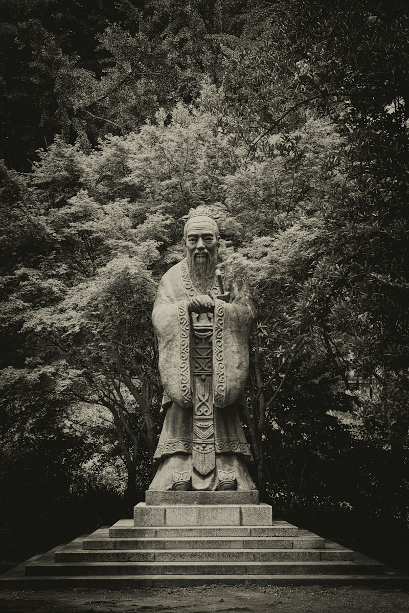 Statue of Confucius