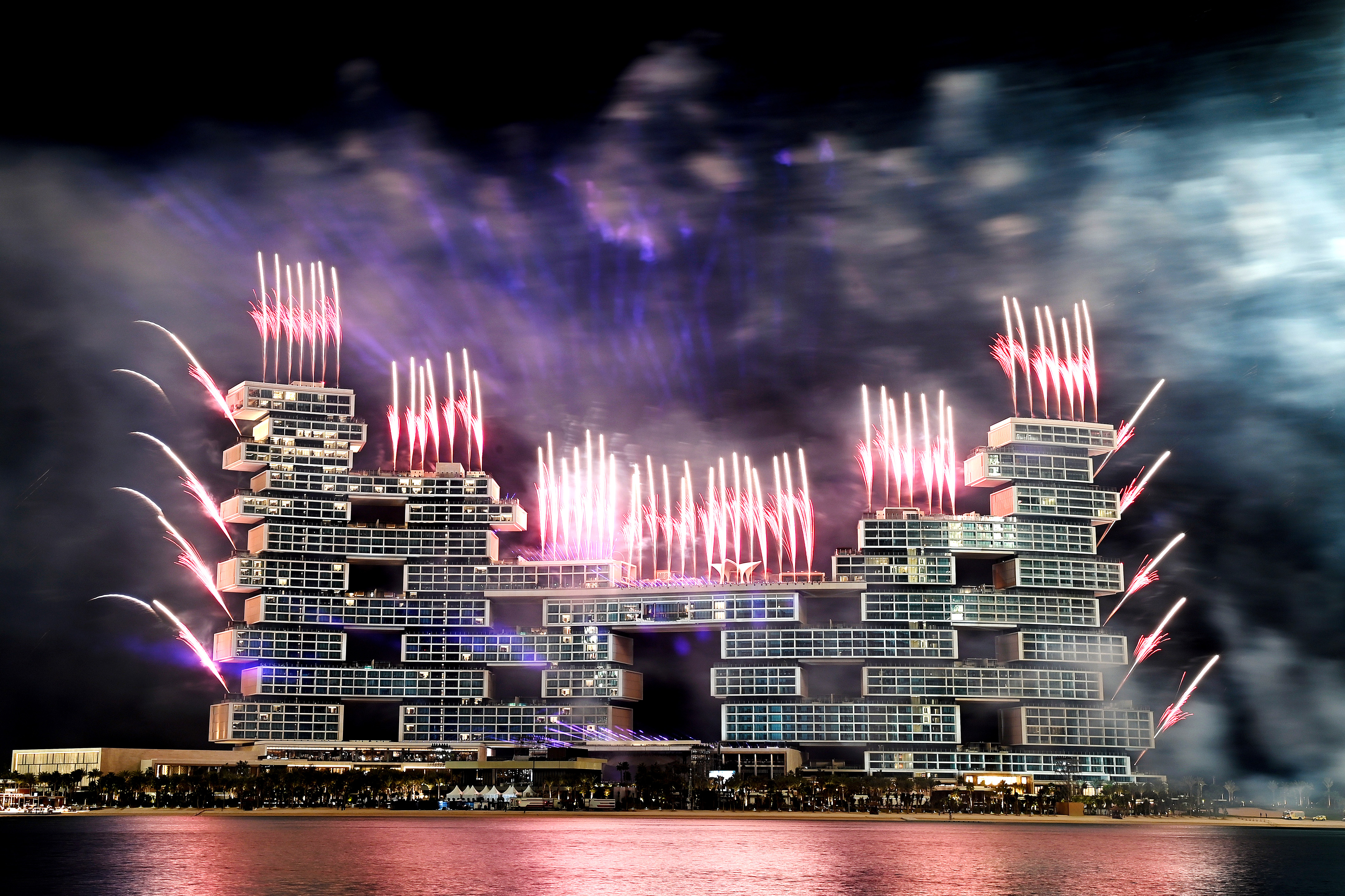 Atlantis the Royal Grand Reveal