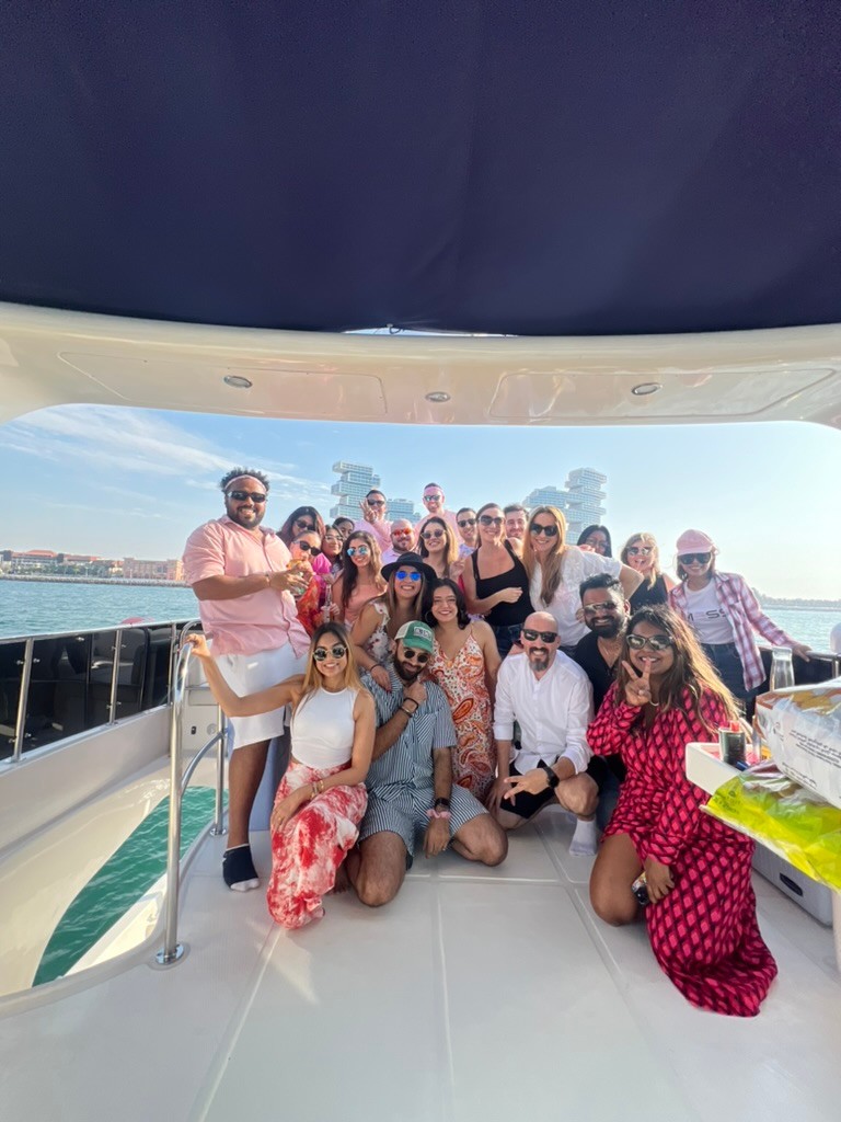 Katch boat party