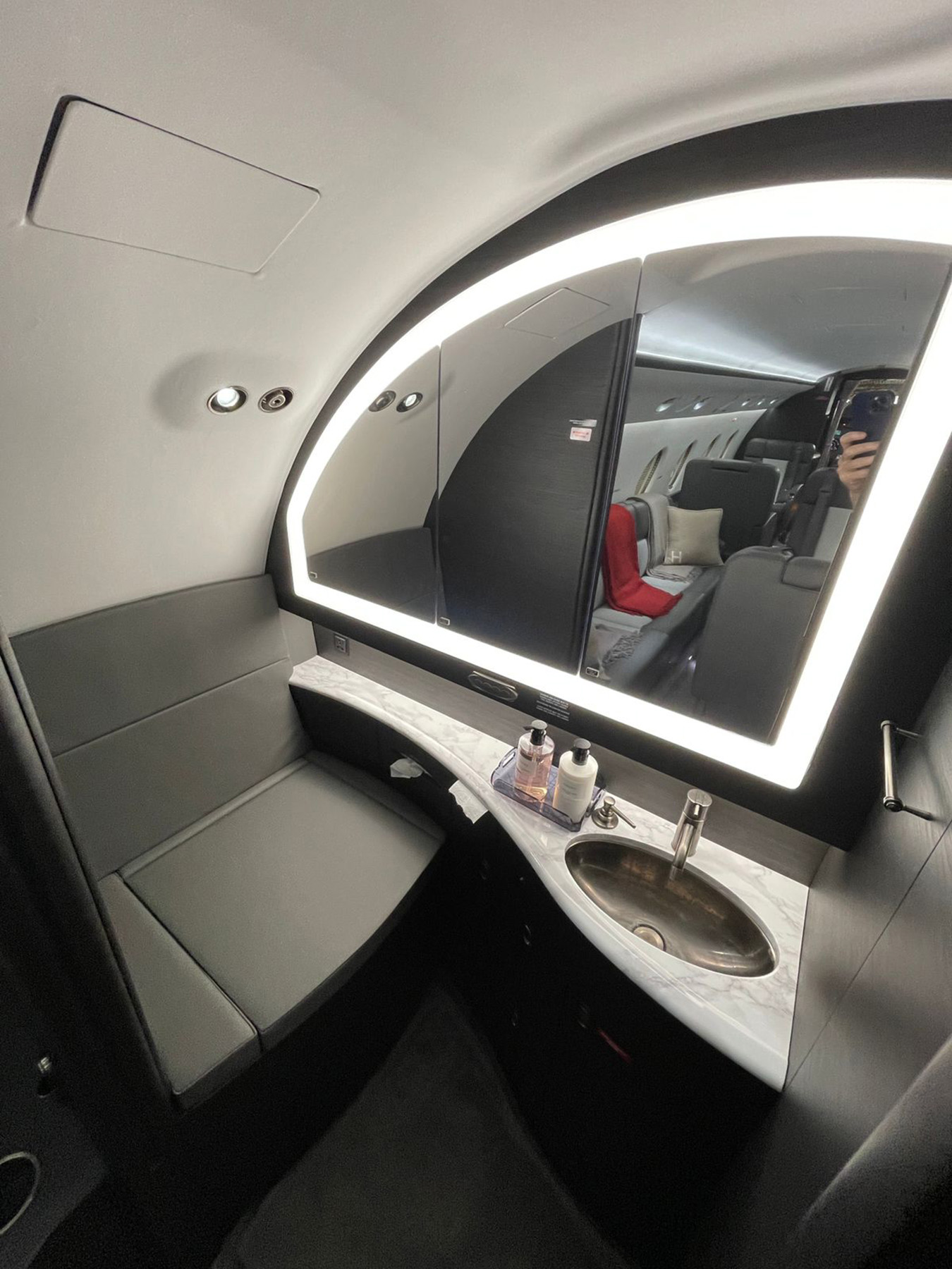2008 G200 - Lavatory 2