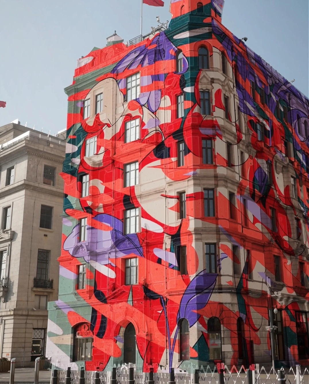 Swatch toasts 15 years of the Swatch Art Peace Hotel with a