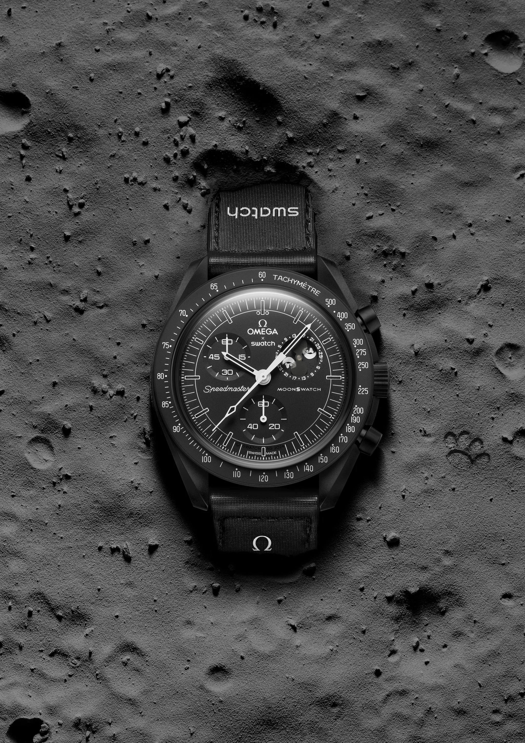 Bioceramic MoonSwatch MISSION TO THE MOONPHASE lands on the moon once again