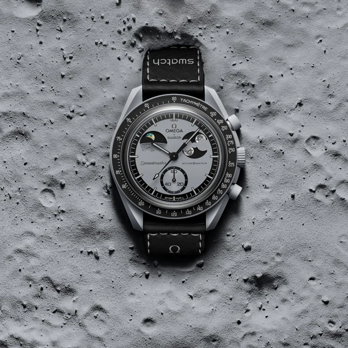 Bioceramic MoonSwatch Collection - Mission to earthphase