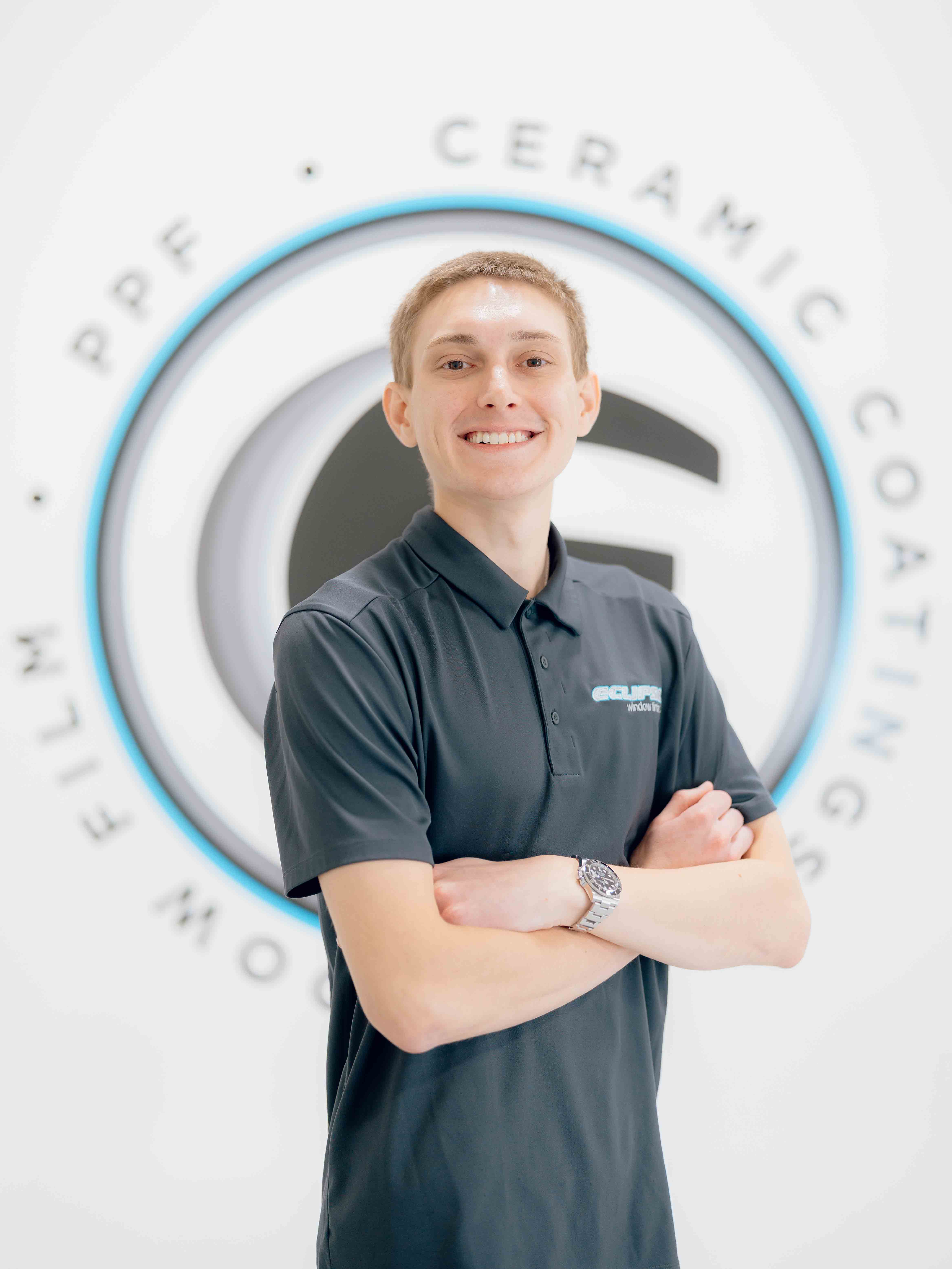 Supervisor and expert tint installer, ppf installer, and ceramic coating installer.